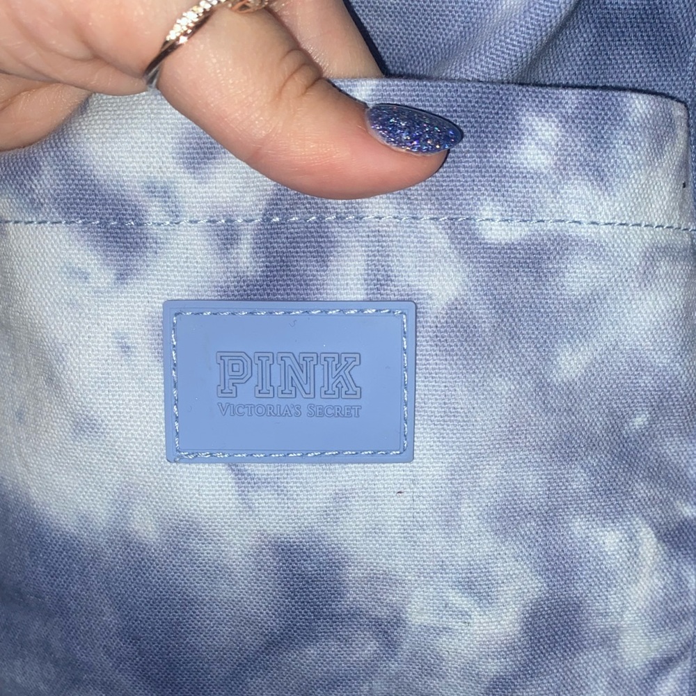 BRAND NEW VS PINK BLUE TIE DYE TOTE BAG - Picture 2 of 8